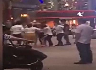 小伙爆料发廊事件视频在线观看,小伙爆料视频引发网友热议  第2张